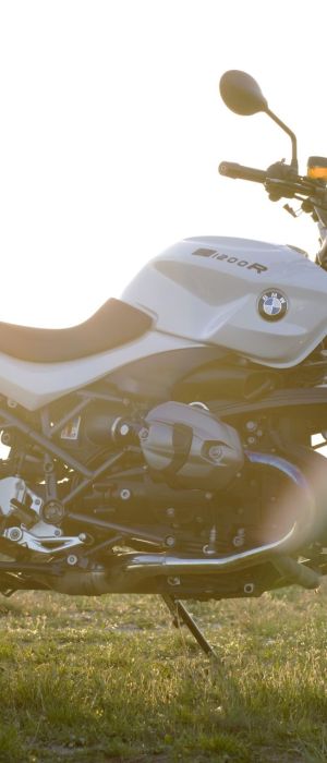 Motorka BMW R1200R 