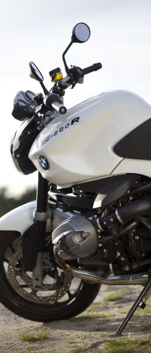 Motorka BMW R1200R 