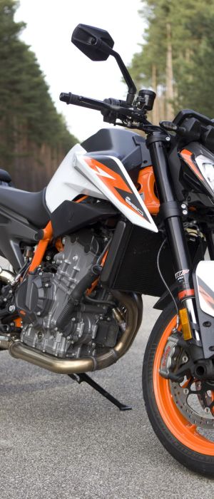 Motorka KTM Duke 890 R 